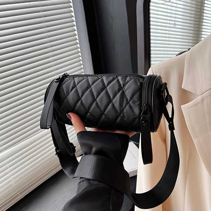 Womens Fashion Minimalist LargeCapacity DiamondQuilted Cylinder Bag LuxuriousLooking Personalised Shoulder Crossbody BagT251007