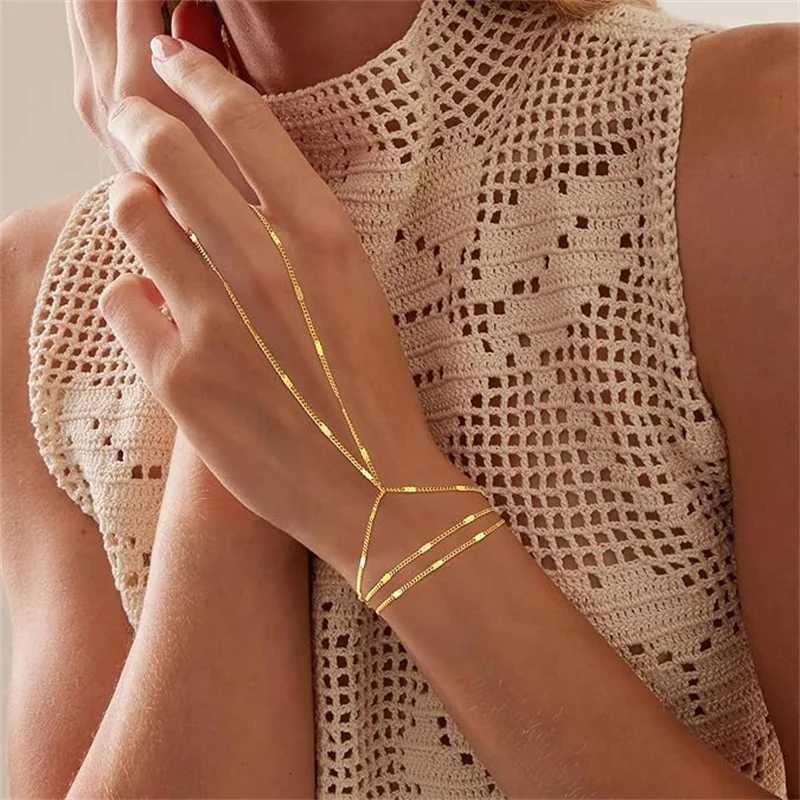 Trendy Gold Color Dainty Hand Chain Bracelet for Women Simple Thin Link Chain Connecting Harness Bracelet Ring Hand Jewelry GiftT251007