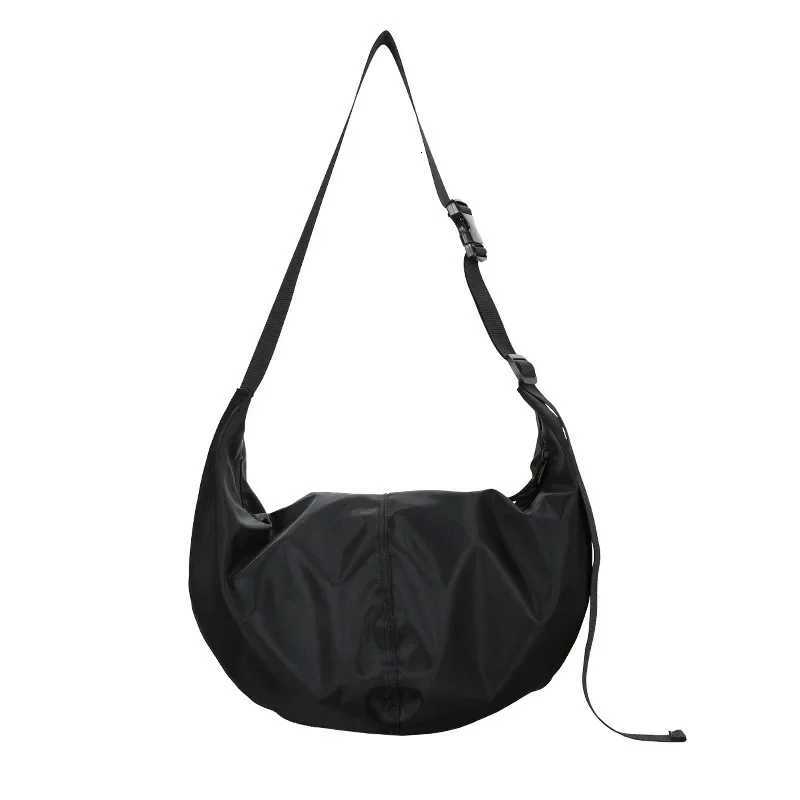 2023 New nylon largecapacity bag crossbody bag for campus students jiaozi bag casual shoulder bag and shoulder baT251007
