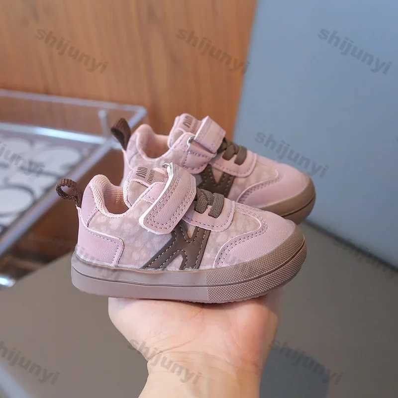 Baby Toddler Shoes Children Antikick Antislip Wearresistant Casual Sneakers Spring Autumn New Fashion Soft Soled Sport Shoes C251008