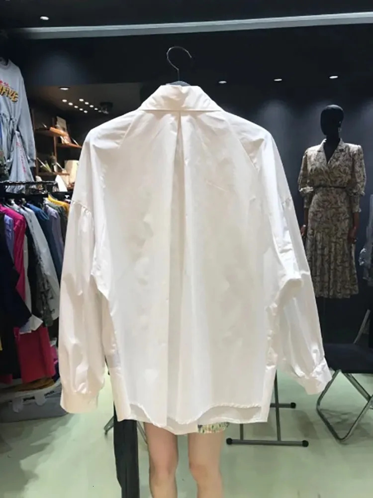 Casual Longsleeve Shirt Women Fashion Turn Down Collar Big Button Retro Blouse Female 2501008
