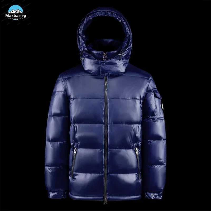 2025 Winter New Men Puffer Jacket Fashion Thick Men Women Duck Down Jacket Outdoor Warm Casual Coat Solid Color Hooded Overcoats W251008