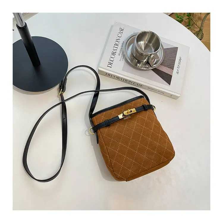 Designer HighEnd Ladies Crossbody Bag With Luxury Craftsmanship And Spacious Interior Suitable For Daily Shopping Trips1 Y251120