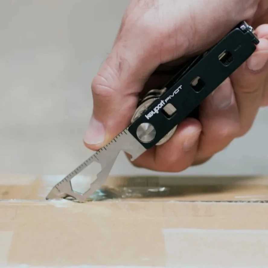 10 in 1 EDC Pocket Survival Tool camping equipment Bottle Opener Ruler Key chain Outdoor Tools for Hiking camping accsesorios J251121