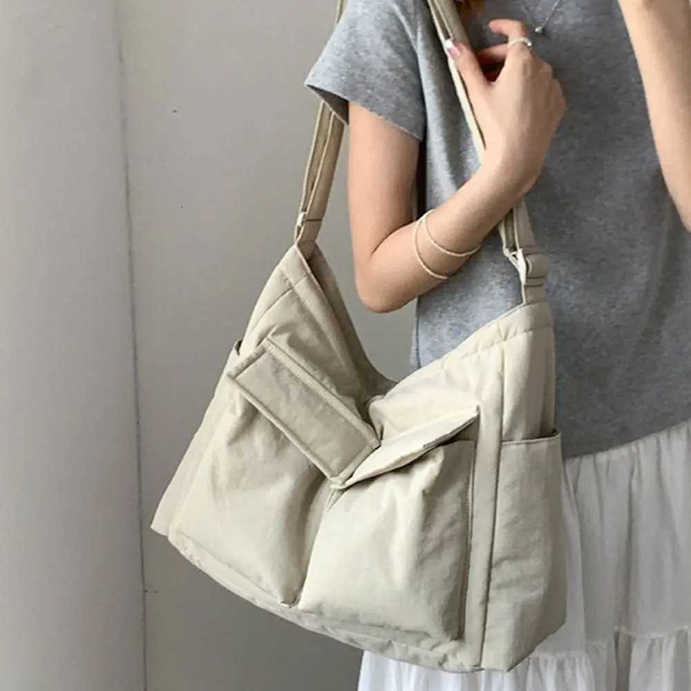 Large Capacity Nylon Crossbody Bag Multiple Pockets Harajuku Men Shoulder Bag Portable Sports Canvas Messenger Bag UnisexT251007