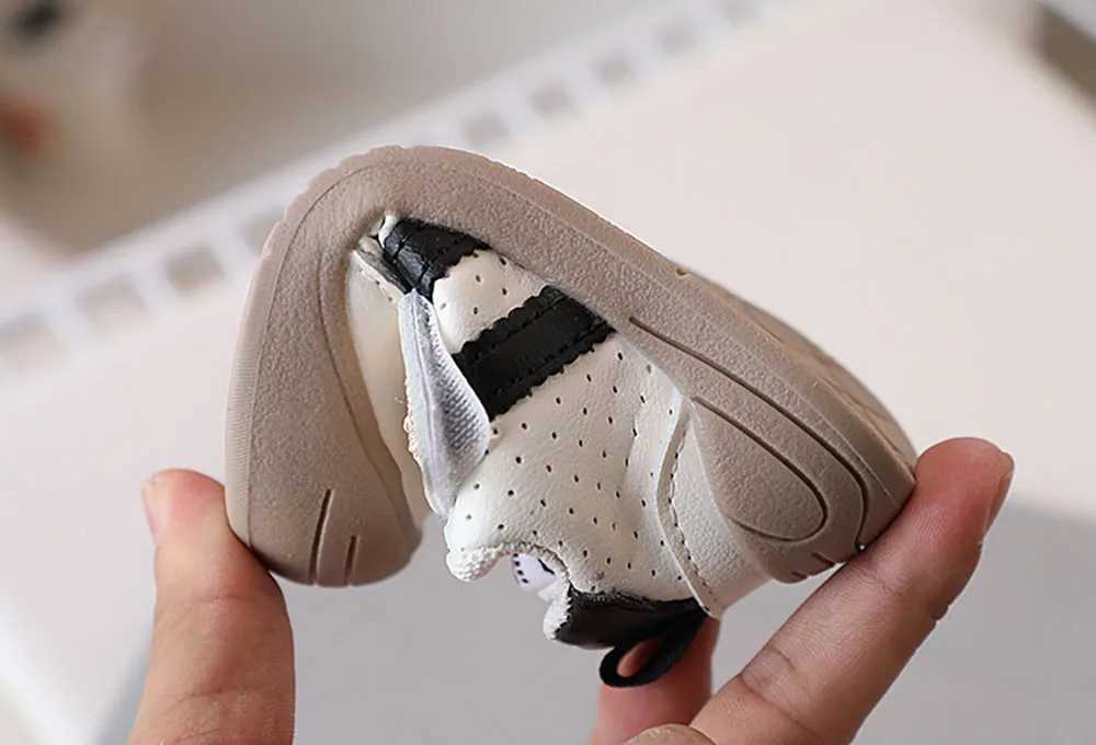 2025 Fashion Toddler Shoes For Baby PU Leather Infant Girls Sneakers Softsoled Ergonomics Newborn Boys Sport Shoes First Step C251008