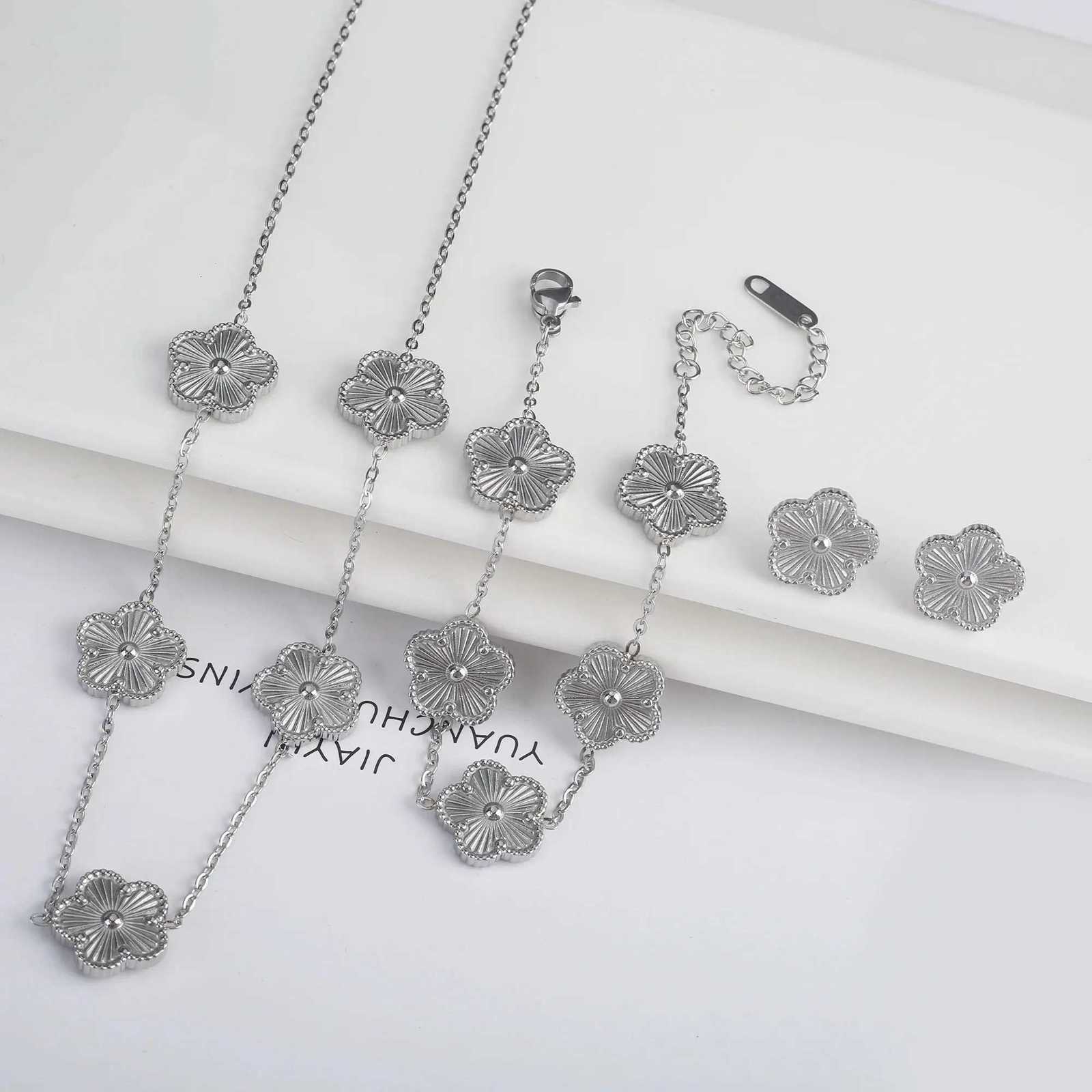 fiveleaf stainlESS steel Bracelet Necklace Earrings Jewelry set luxurious high quality party giftsT251007