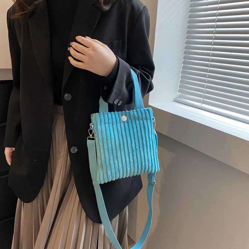 ISKYBOB Mini Tote Bag Women Corduroy Zipper Shoulder Bag Spring Summer New Fashion Handbag Single Shoulder Bag Crossbody SmallT251007