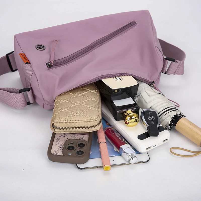 Trendy and Fashionable SingleShoulder Crossbody Bag Versatile and Stylish LargeCapacity Fabric Bag for Everyday WearT251007