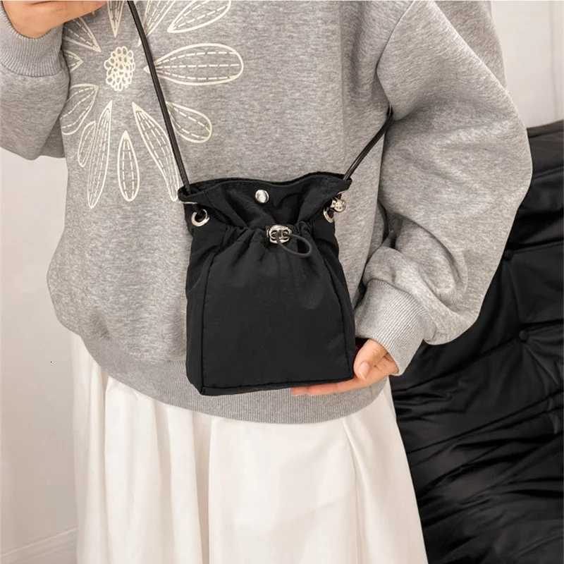 New Nylon Crossbody Bag Soft Mini Phone Wallet Multifunctional Square Shoulder Bag Crossbody Purse Canvas Purse Messenger BagT251007