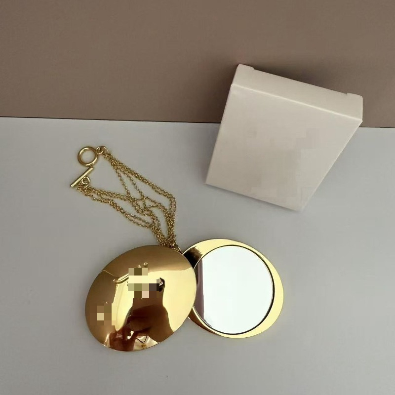 The New Small Golden Egg Makeup Mirror Cute with A Chain That Can Be Hung and Rotated