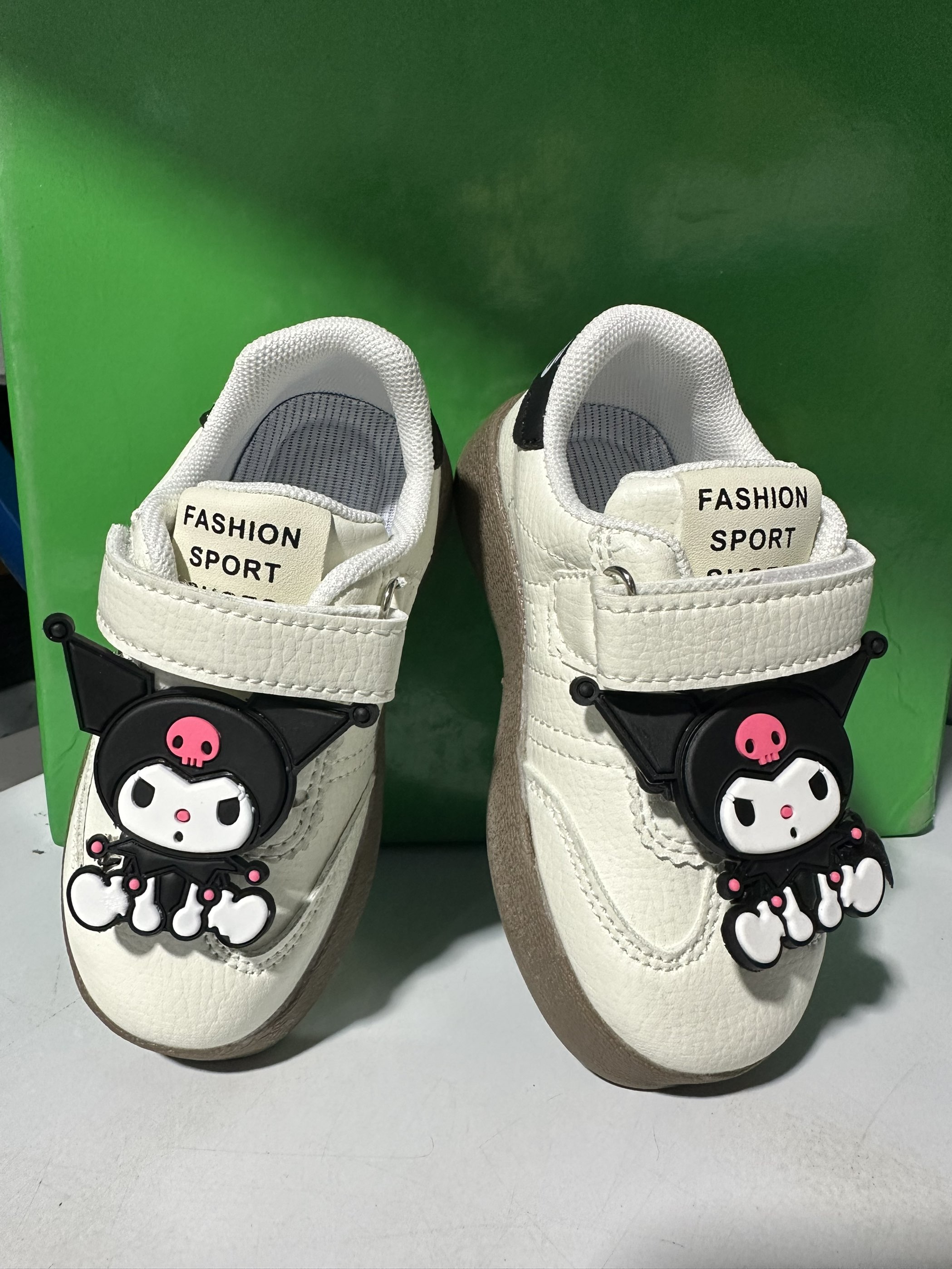 Sanrio Hello Kitty Sports Shoes Girls Board Shoes Autumn and Winter New Casual Shoes Children and Students Sneakersw250708