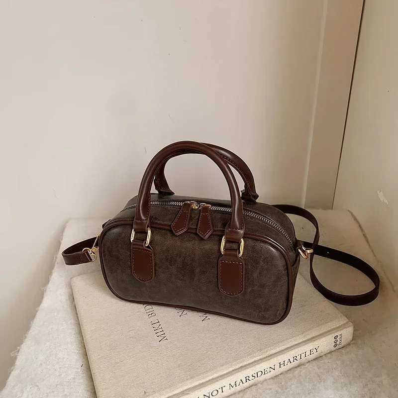 Designer PU Fi Classic Style Square Shoder and Crossbody Bags Solid Zipper Poparity Sense of Luxury Handbags for Wen 2025 Hot Y251120