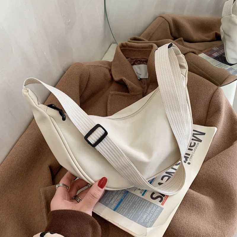 New Womens Crossbody Bag Simple Solid Color Shoulder Bags for Women Girls Lightweight Small Messenger Bag Friends GiftsT251007
