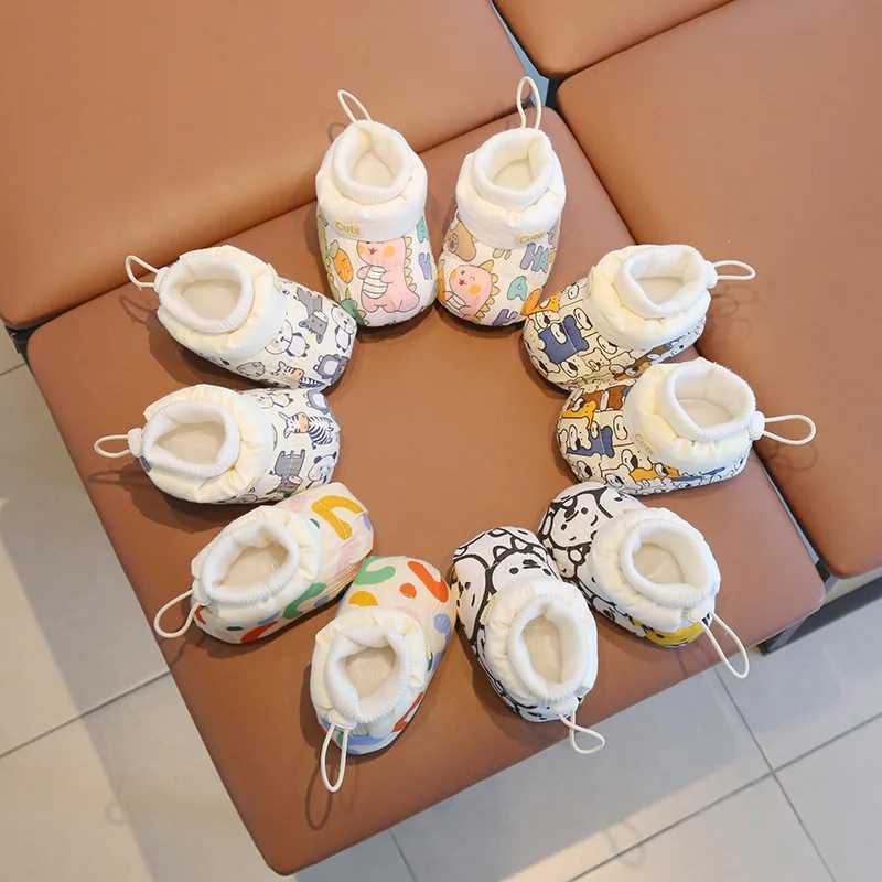 Winter Baby Cotton Boots with Fleece Lining Thickened Cartoon Soft Sole AntiSlip Warm Toddler Shoes Cute Baby Walking Boots C251008