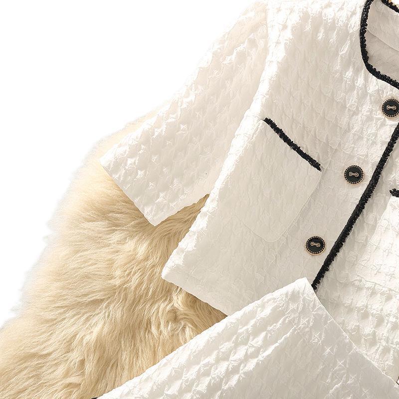 Women's Knits Tees Spring Summer Fashion Small Cute Elegant Sweet Skirt Suit Long Sleeved Short Coat Top A-line 2-piece Set 221117
