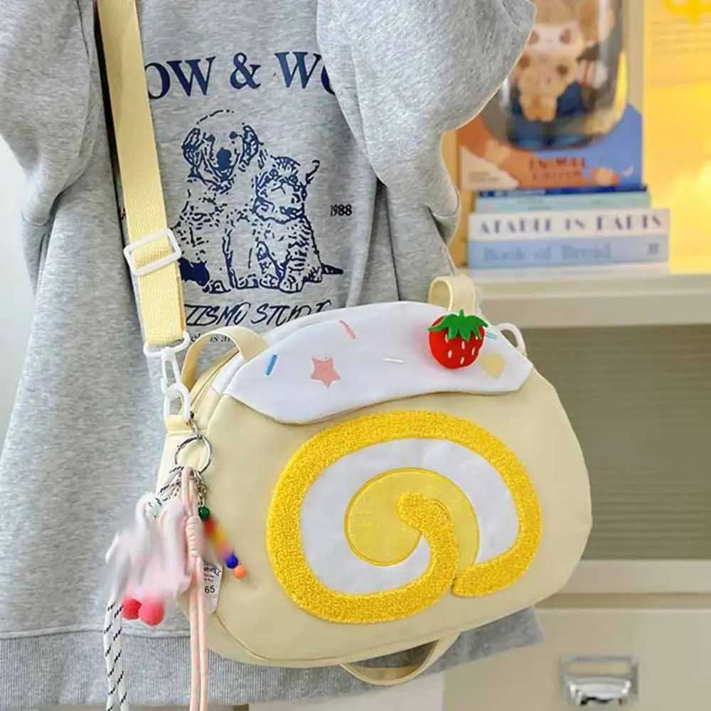 Creative Swiss Roll Strawberry Cake Bag Large Capacity Preppy Style Cartoon Shoulder Bag Plush Toy Doll Crossbody Bag LadyT251007
