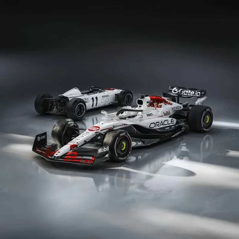 2025 New Bburago Japanese Grand Prix RB21 Racing Verstappen 1 143 F1 Car Model Alloy Miniature Diecast Cars Boy birthday Gifts Z251008