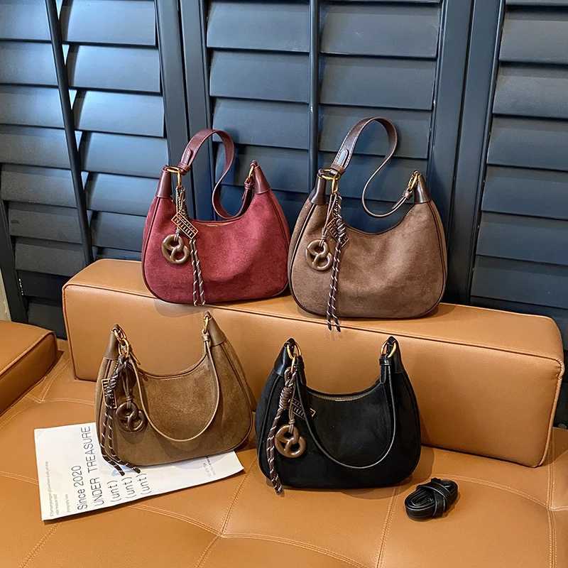 Designer Faux Suede Large Capacity Solid Color Casual Versatile Wens Crossbody Bags 2025 High Quality Cmute New Shoder Bags Y251120