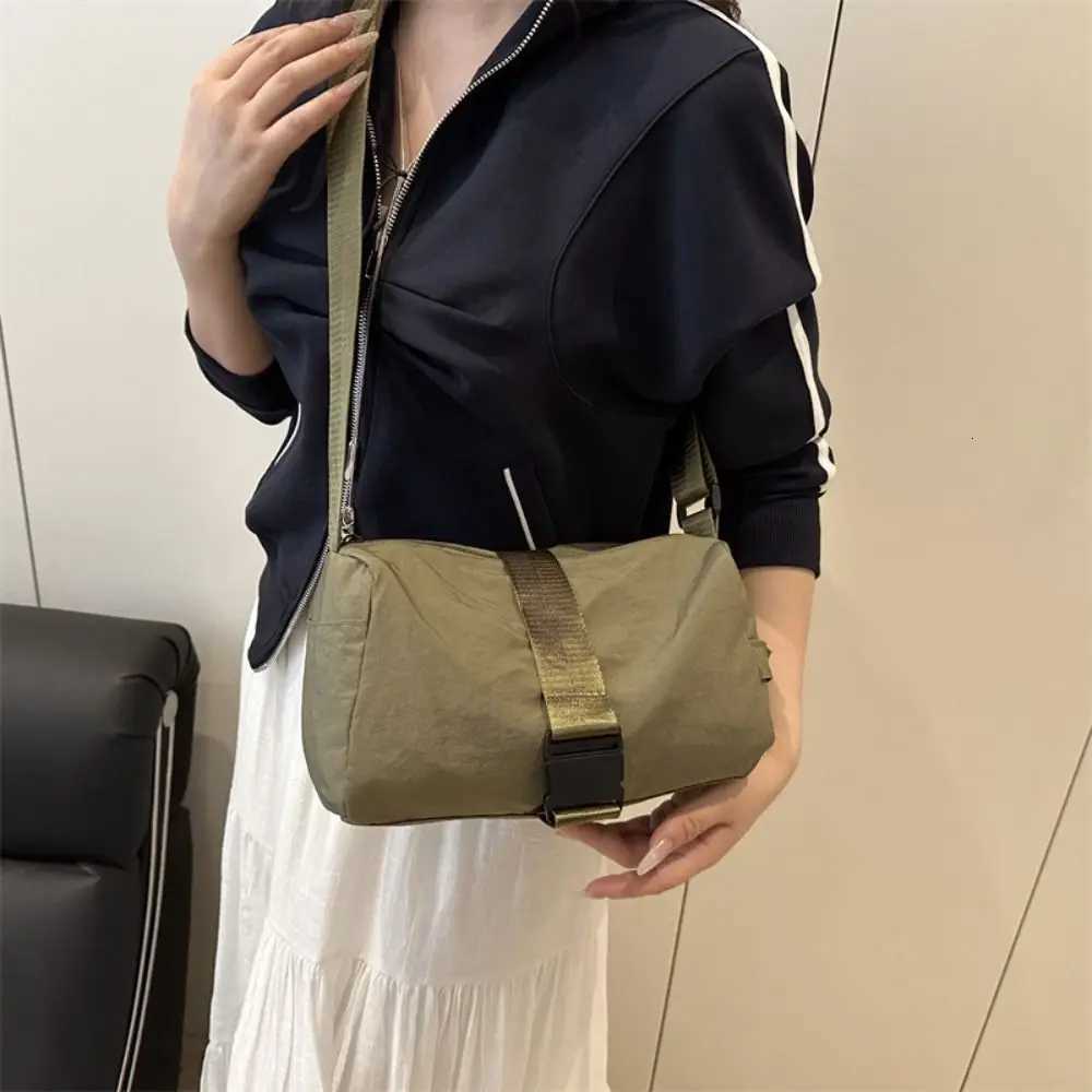 Ins Korean Crossbody Toast Bag High Capacity Lightweight Buckle Shoulder Bag Zipper Adjustable Commuting Bag TravelT251007