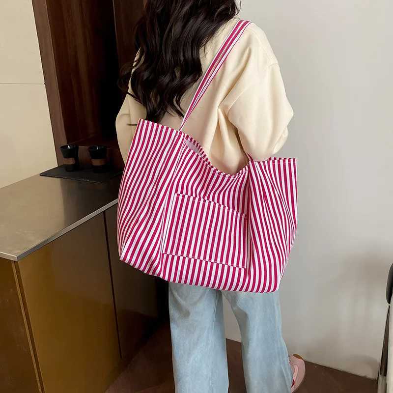 Casual Striped Design Women Nylon Shoulder Bags Versatile Large Capacity Ladies Armpit Handbag Contrast Color Girl Shopping ToteT251007