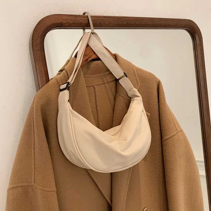 New Womens Crossbody Bag Simple Solid Color Shoulder Bags for Women Girls Lightweight Small Messenger Bag Friends GiftsT251007