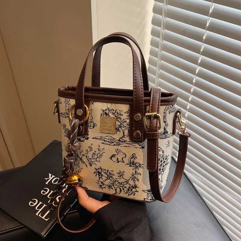 Designer 2025 NeoChinese Embroidery Crossbody Bag Wen Vintage Floral Jacquard Shoder Purse Handheld Oriental Tote Y251120