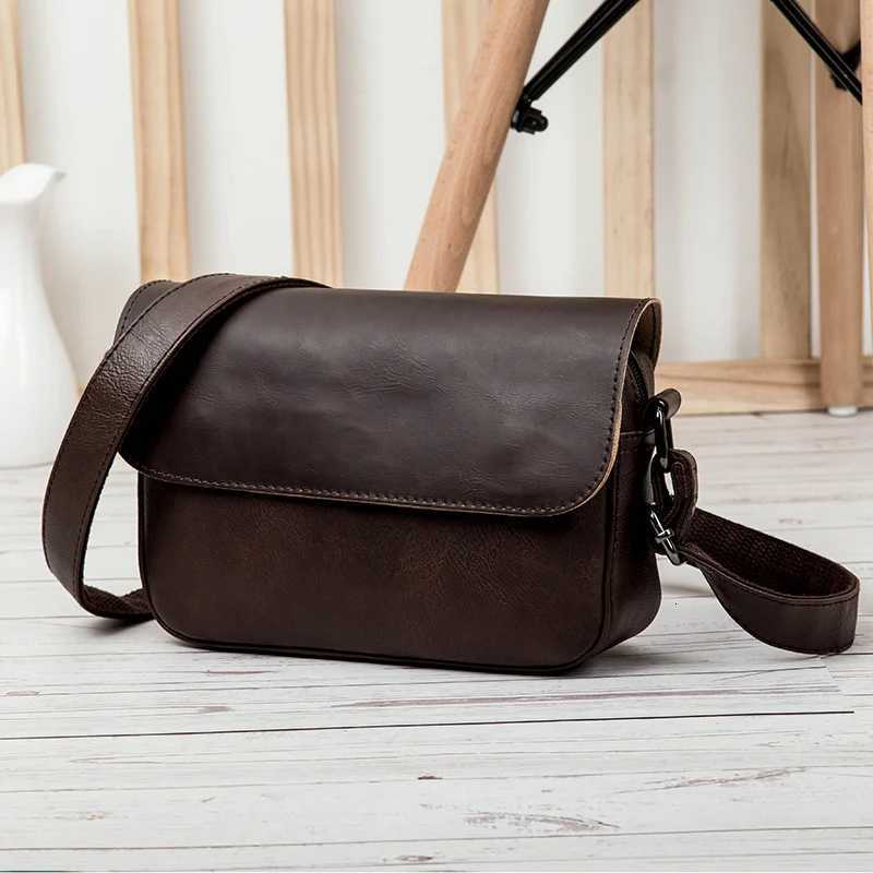 Luxury Brand Vintage Shoulder Bag For Men PU Leather Flaps Simple Men Crossbody Bag Business Male Solid Messenger Bag Travel BagT251007