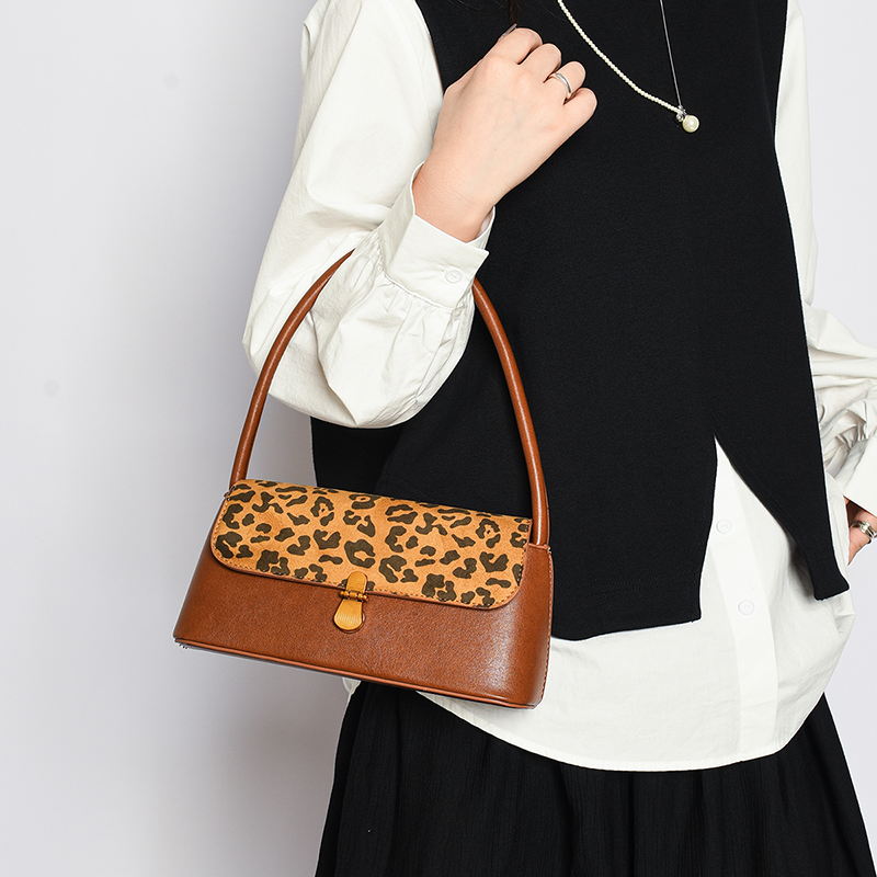 Niche Chic Underarm Bag 2025 New Fashion PU Tote Versatile Shoulder Bag 8894