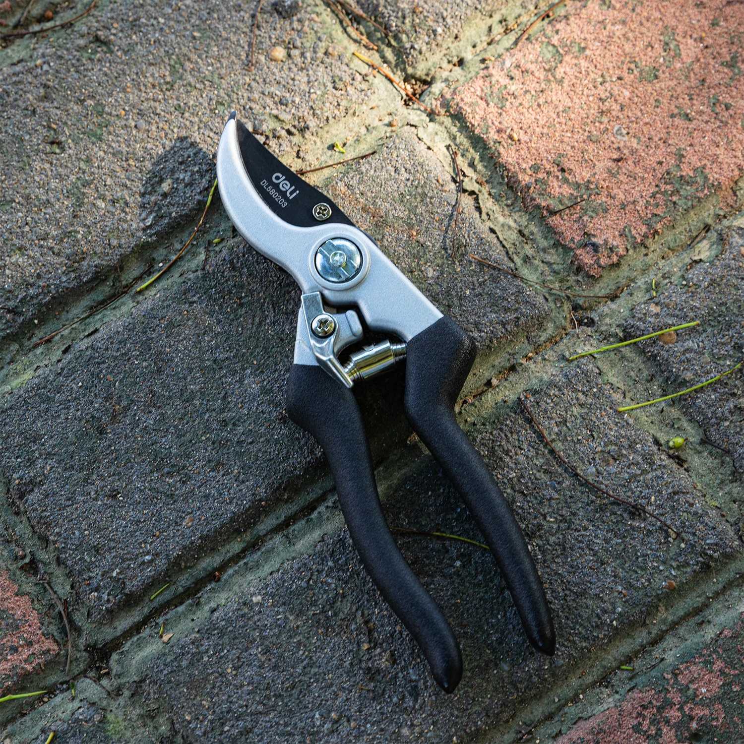 Deli 85 Inch Garden Scissors Professional Sharp Pruning Shears Tree Garden Scissor Flower Tree Cutting Household Grafting J251121