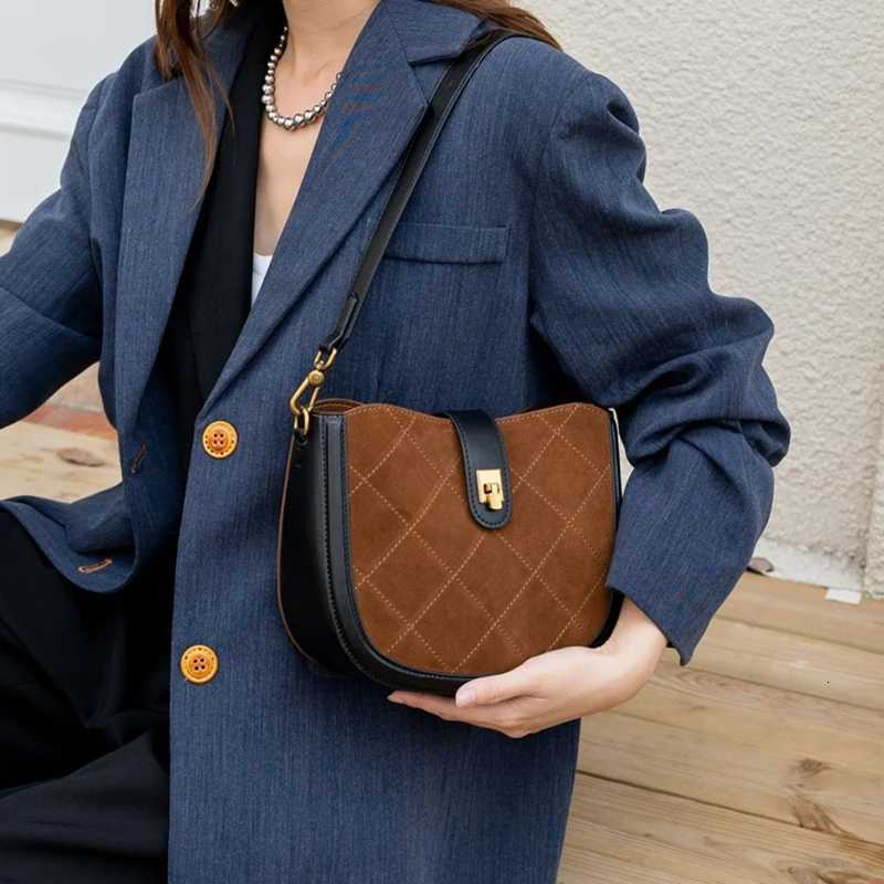 Hifashion Chic Suede Genuine Leather Saddle Small Shoulder Crossbody Bags For Women 2025 Luxury Designer Quilted Ladies HandbagsT251007