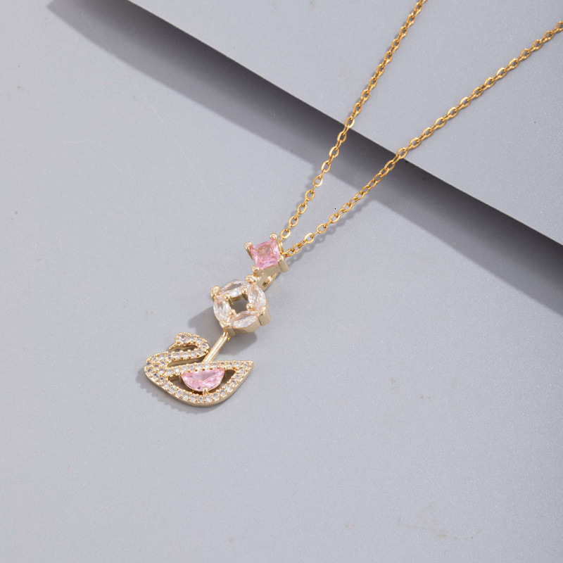 Jewelry Necklace for Women 2025 Fashion Accessories High-Value Ins High-End Light Niche Swan