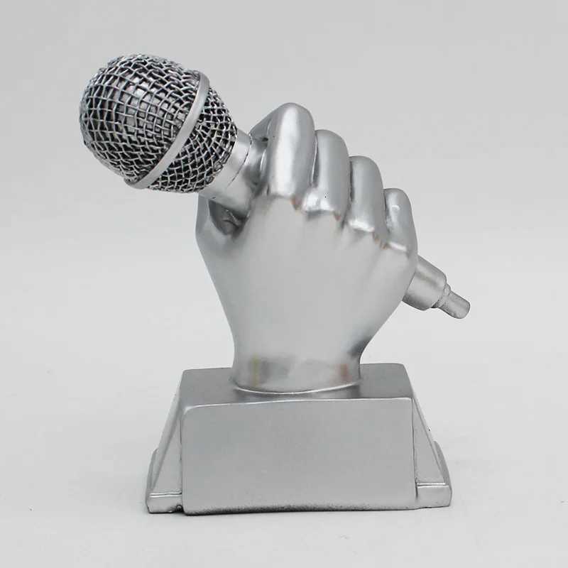 Golden Microphone Trophy Good Vo Trophy sic Award Cup Singing Cpetition Reward 1Pc Y251008