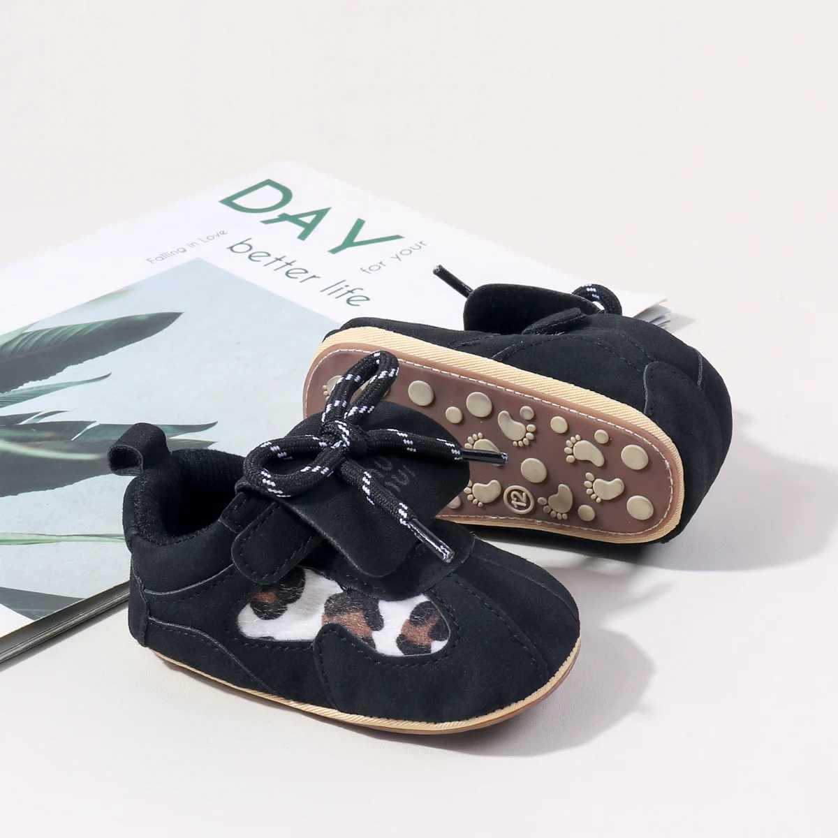 2025 Spring and Autumn New Style Hot Selling Fashion Trend Childrens Shoes for Boys and Girls AntiSlip Learning Walkers C2510081