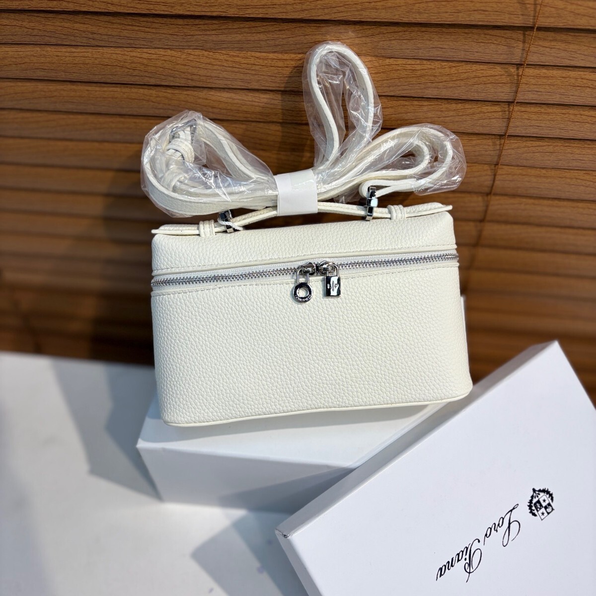 Luxury Bag Cross-border Hot-selling Lunch Box Bag For Women 2025 New Designer Bag Textured Crossbody Small Bag Versatile Commuting Handbag Shoulder Ba