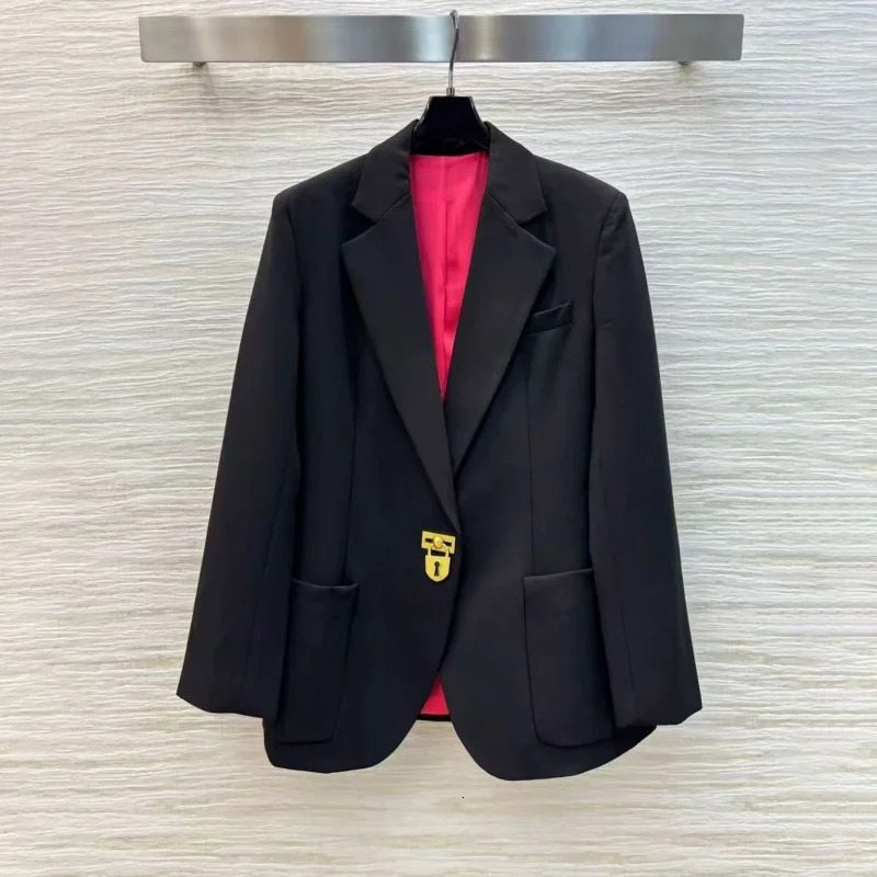 Fall Womens Notch Collar Padded Shoulder One Button Commute Y2K High Quality Fashion Simple Lock Blazer Jacket 2501008