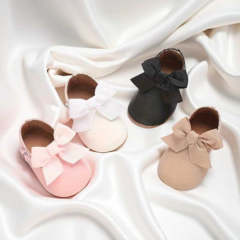 Spring and Autumn New 01 Year Old Baby Girl Shoes With Soft Soles Fashionable and Cute Baby Walking Shoes C251008