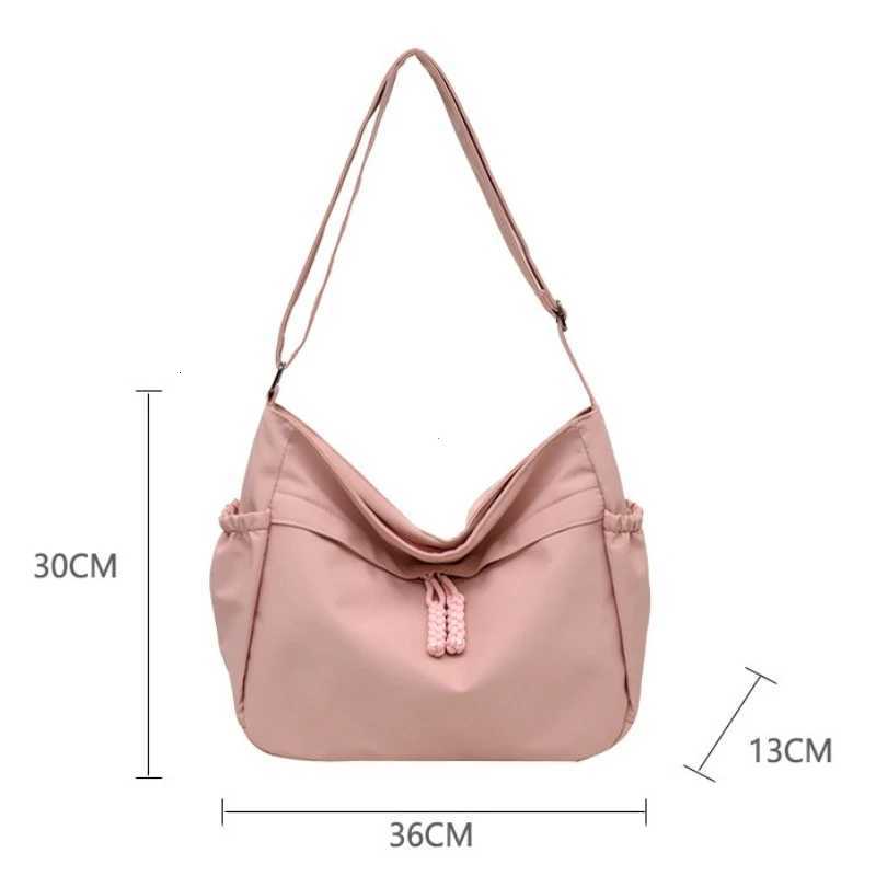 2025 Fashion Solid Color Nylon Hobos Crossbody Bags Solid Casual Zipper Womens Bags High Capacity Single Shoulder Totes BagT251007
