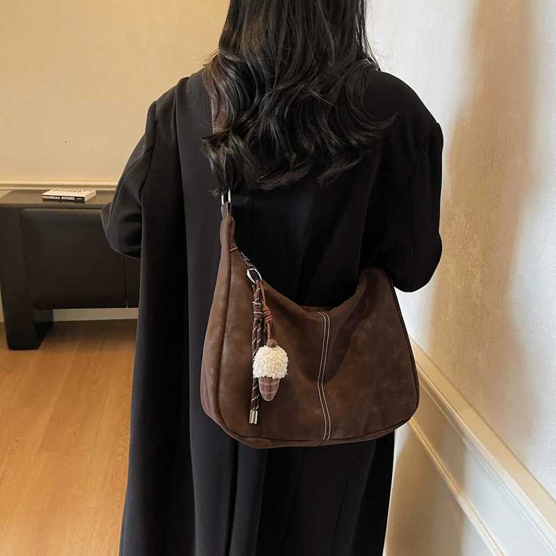 Designer Solid Quality Suede Shoder Bag Large Capacity Zipper Thread Fi Crossbody Bag Hot S Bags for Wen Bolsas Femini Y251120