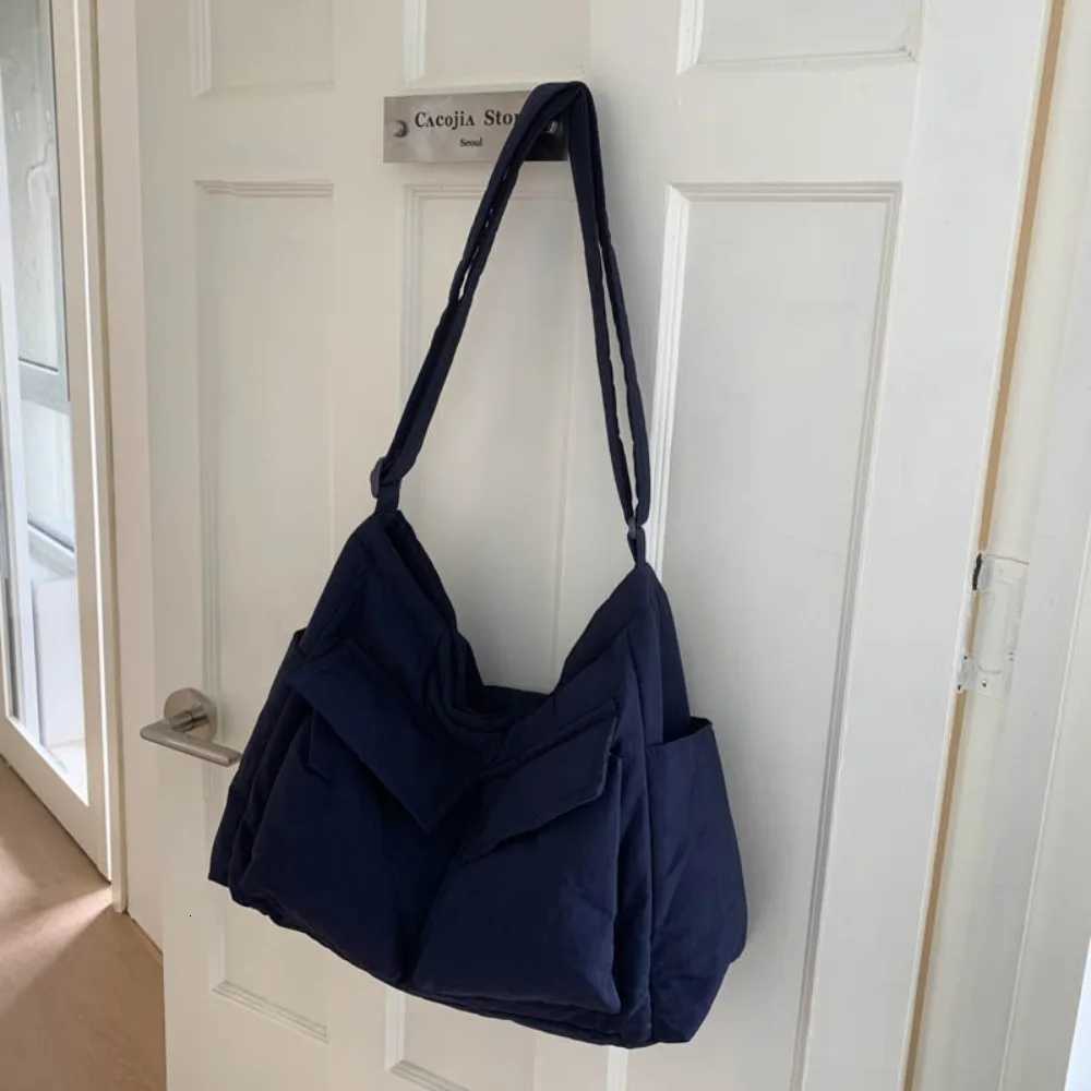 Large Capacity Nylon Crossbody Bag Multiple Pockets Harajuku Men Shoulder Bag Portable Sports Canvas Messenger Bag UnisexT251007