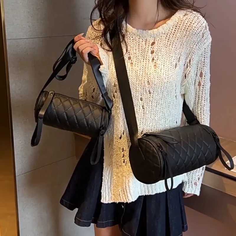 Womens Fashion Minimalist LargeCapacity DiamondQuilted Cylinder Bag LuxuriousLooking Personalised Shoulder Crossbody BagT251007
