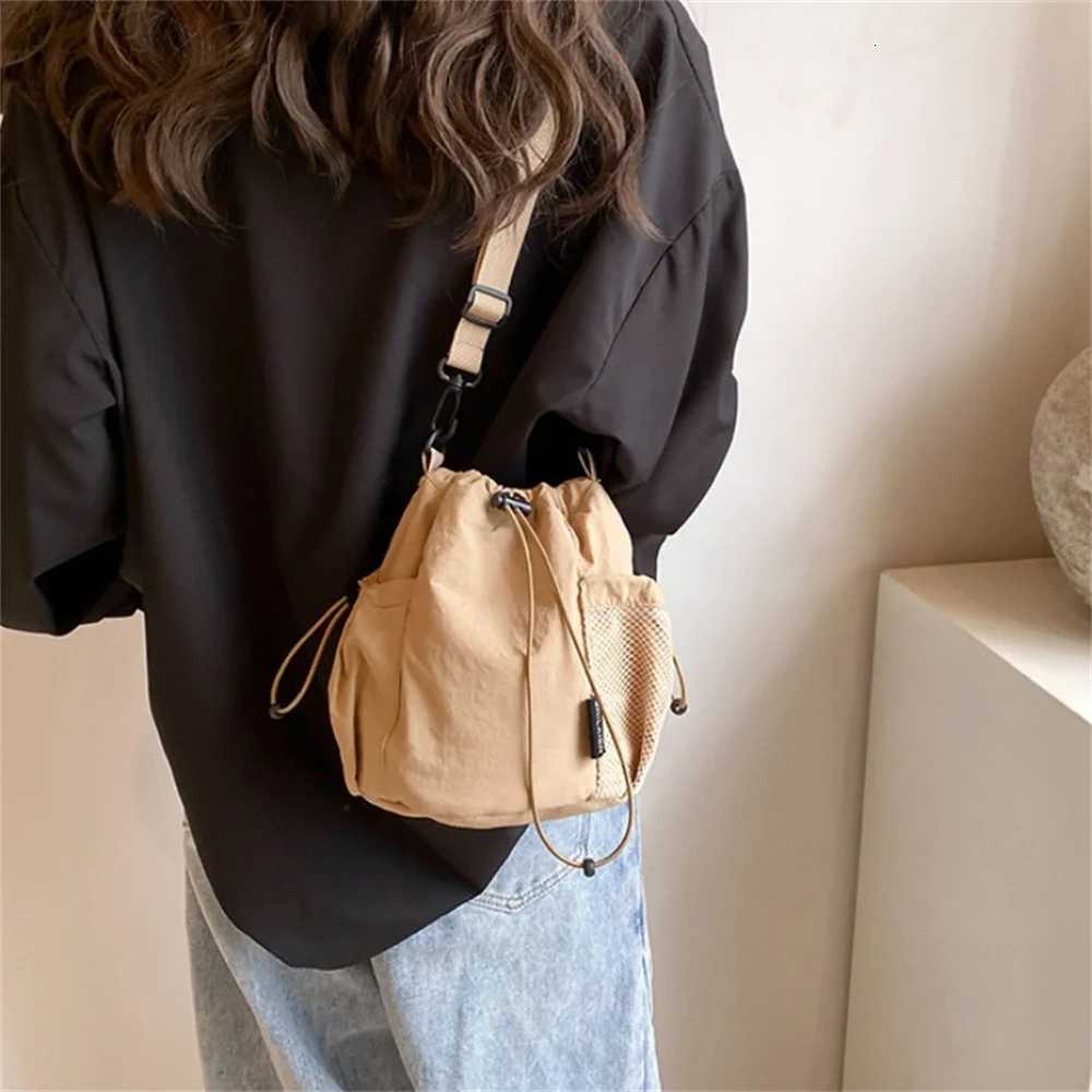 New Fashion Drawstring Shoulder Bag Nylon Bucket Crossbody Bags Women Men Travel Casual Large Capacity Waterproof Handbags 2025T251007