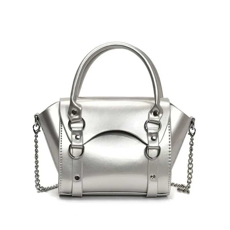 Fashionable Ladies Shoulder Bag Stylish Handheld Shopping Bag Versatile Commuting Bag High Aesthetic Design Sense Quality WomenT251007