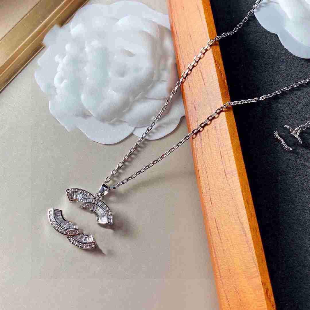 chanelnecklace women brand jewelry pendant necklace double letter designer gold silver necklaces girl chokers man 572323 s ly liness cc 8gx6 chanelly channels VL3S