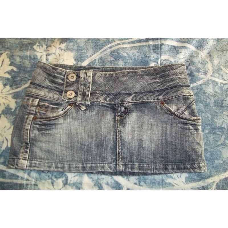 Y2K Gothic Cute Denim Skirt Womens Clothing Harajuku Vintage Slim Skirt Kawaii Light Blue Jean Low Waist Short Mini Skirt 250922