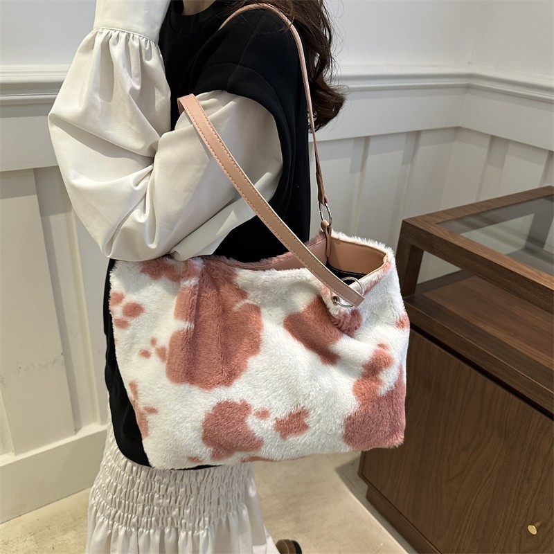 Plush bag for women large capacity 2024 new trendy cow zebra pattern fashionable single shoulder double shoulder armpit crossbody bag 230223