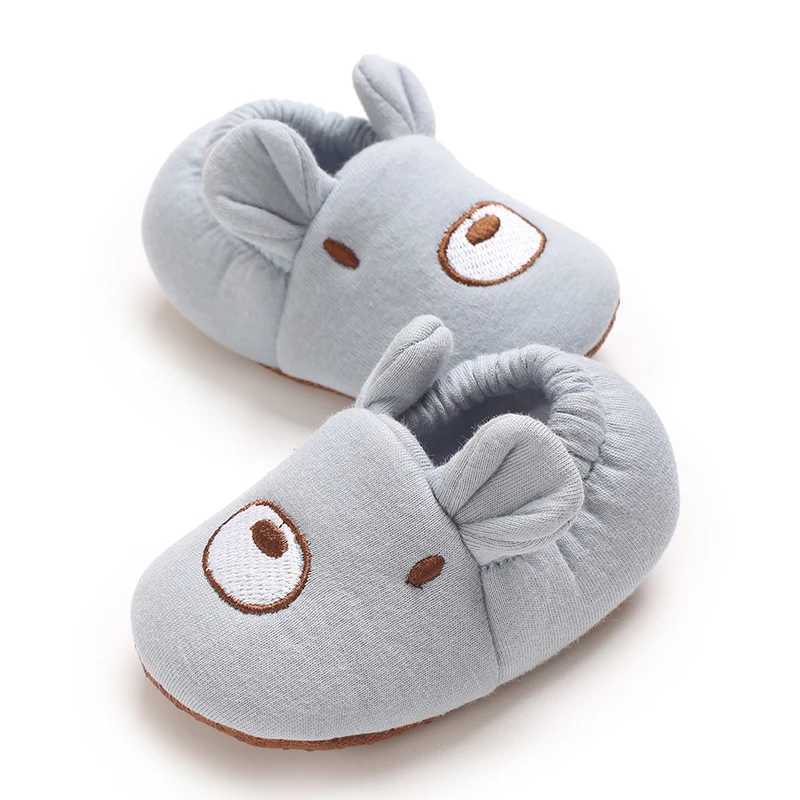 Cartoon Animal Pattern Newborn Baby Shoes Boys Girls 018M Slippers Soft Sole Nonslip Crib First Walker Winter Warm Booties C251008