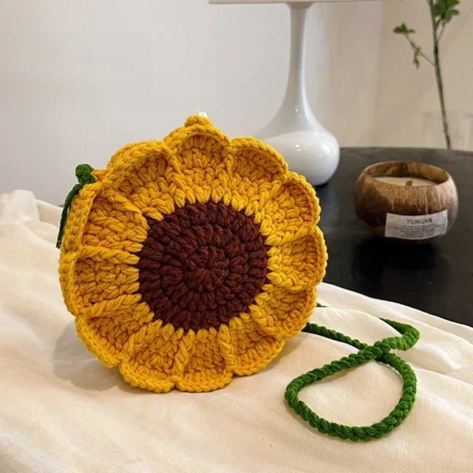 Casual Knitted Sun Flower Weave Bag Bohemian Crochet Flower Shoulder Bag Storage Bag Romantic Beach Crossbody Bag StreetT251007
