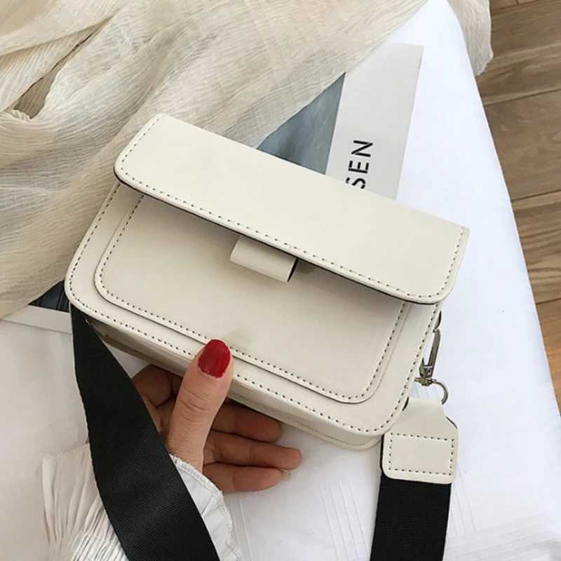 Ladies Messenger Bag New Solid Color 2024 New Trendy Wide Shoulder Strap Small Square Bag Retro Casual Simple Crossbody BagT251007