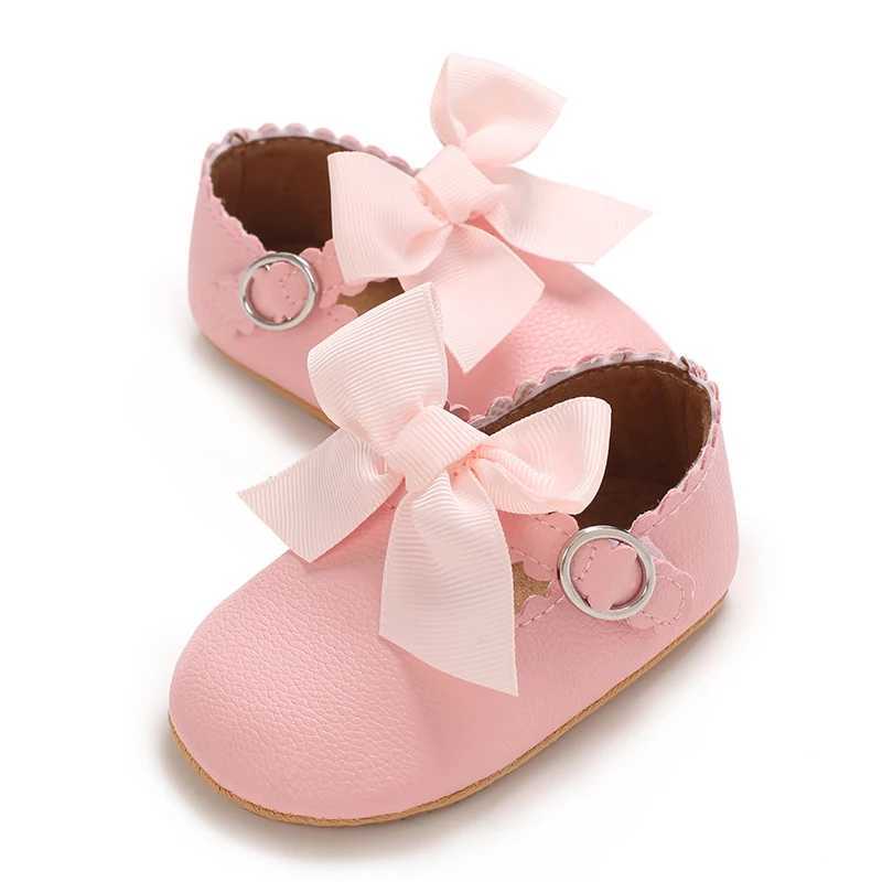 Spring and Autumn New 01 Year Old Baby Girl Shoes With Soft Soles Fashionable and Cute Baby Walking Shoes C251008
